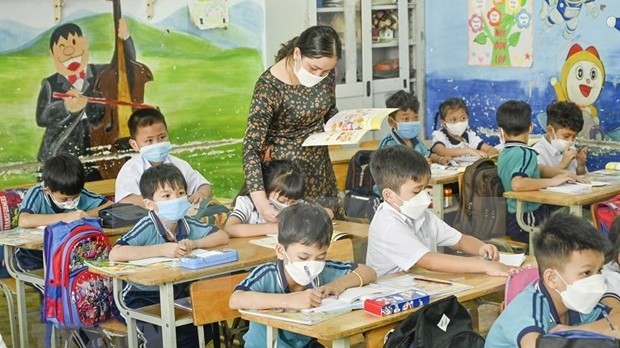 HCM City: Kindergarten, primary school students back to school