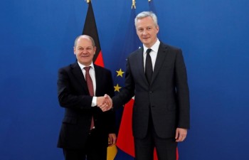 Pháp và Đức đưa ra lộ trình đầy tham vọng để tái thiết Eurozone