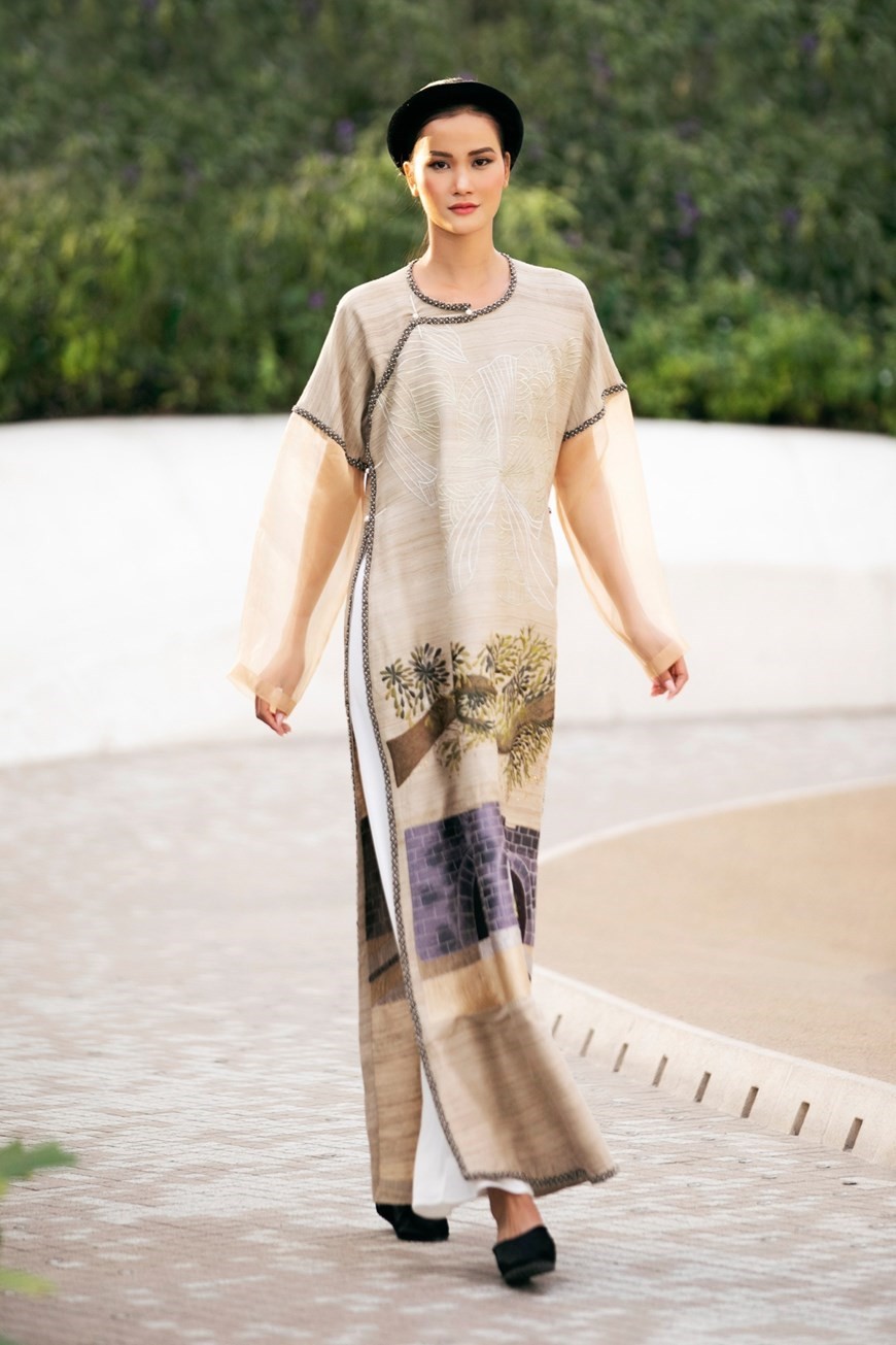 Handmade brocade designs shine in Vietnam Eternal Flow show at Expo 2020 Dubai Handmade brocade designs shine in Vietnam Eternal Flow show at Expo 2020 Dubai