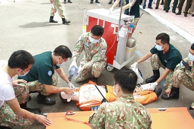 A training course of the Level-2 Field Hospital No.3 of Vietnam. (Photo: VNA)