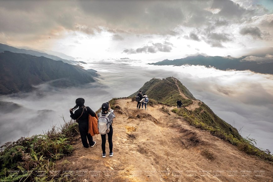 Ta Xua: The land above the clouds