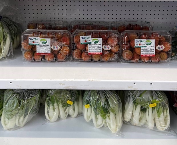 Vietnamese lychees are on sale at a supermarket in the UK (Photo: VNA)