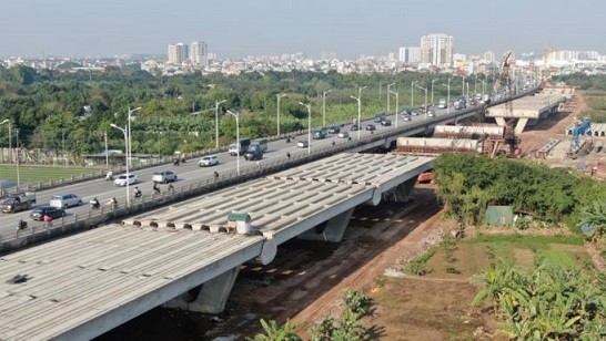 Ha Noi enjoys positive economic growth in first quarter. (PHoto: VOV)