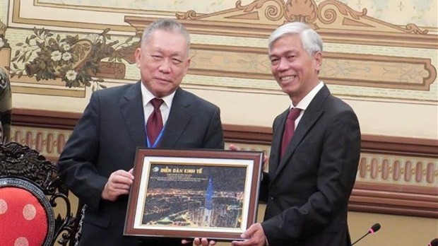 HCM City's leader meets with Director of Asia Competitiveness Institute