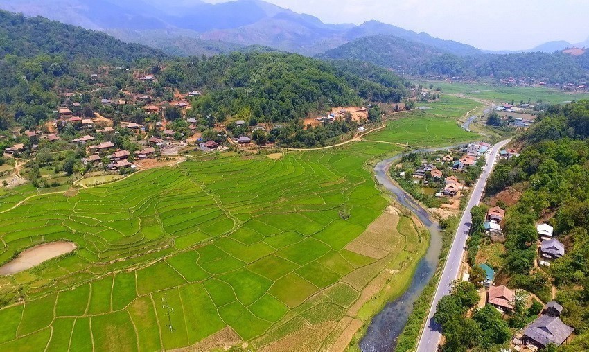 Dien Bien lures tourists with stunning landscapes