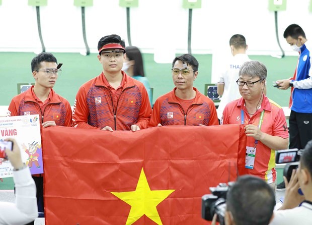 Tran Quoc Cuong, Pham Quang Huy, and Phan Cong Minh of Viet Nam. (Photo: VNA)