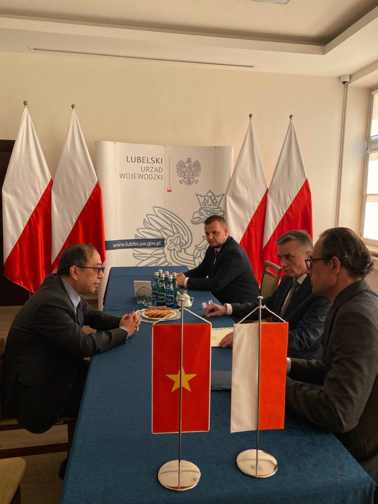 Đại sứ Nguyễn Hùng thăm làm việc tại tỉnh Lublin, Ba Lan