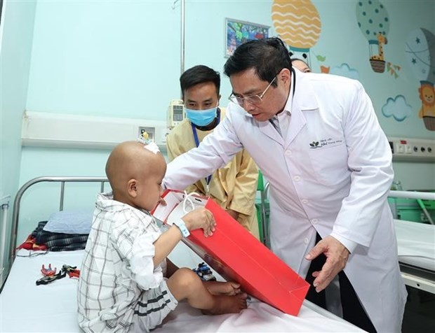 Prime Minister visits child patients on Int’l Children Day