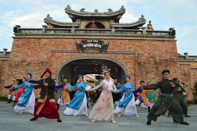 Hoi An Memories Show- A visual feast Hoi An Memories Show- A visual feast