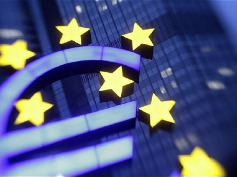 ECB sẽ tung ra biện pháp mới hỗ trợ kinh tế vào tháng 9