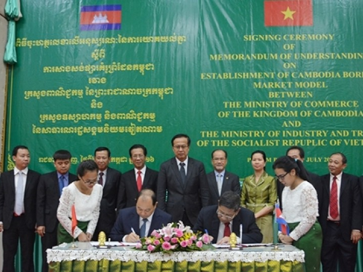 Việt Nam hỗ trợ xây “Chợ kiểu mẫu biên giới Campuchia”