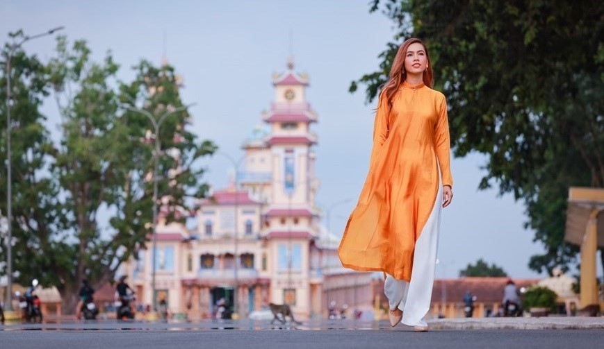 Exploring spectacular Tay Ninh tourist spots with beauty pageant runner-up Exploring spectacular Tay Ninh tourist spots with beauty pageant runner-up