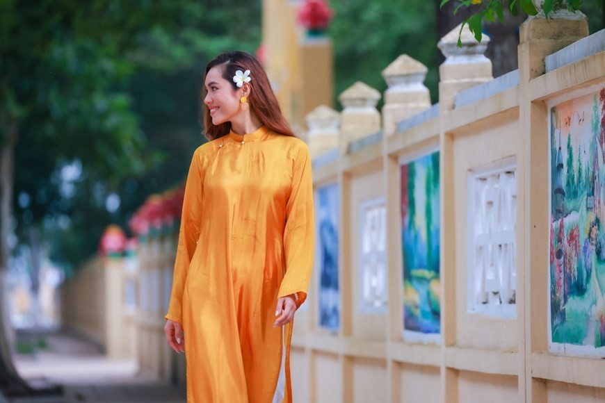 Exploring spectacular Tay Ninh tourist spots with beauty pageant runner-up Exploring spectacular Tay Ninh tourist spots with beauty pageant runner-up