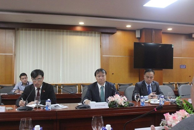 Deputy Minister of Industry and Trade Do Thang Hai (centre). (Photo: MPI)