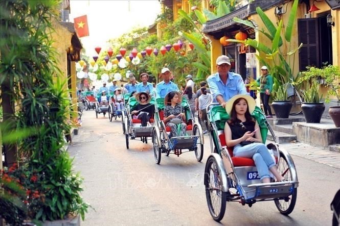 Tourism in Hoi An ancient town recovers after COVID-19