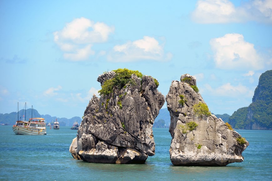 Ha Long Bay – natural wonder of islets in emerald seas