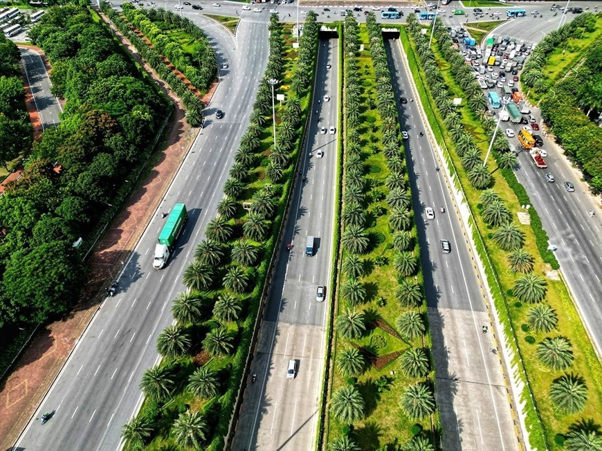 Hanoi to green urban roads