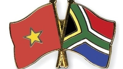 Seminar talks Vietnamese, South African women in leadership