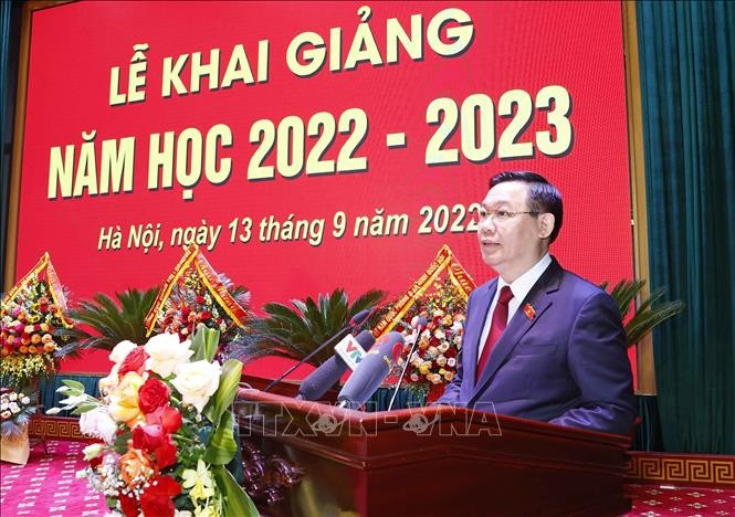 National Assembly Chairwoman Vuong Dinh Hue delivered the opening speech for the 2022-2023 school year of the National Defense Academy. (Photo: VNA)