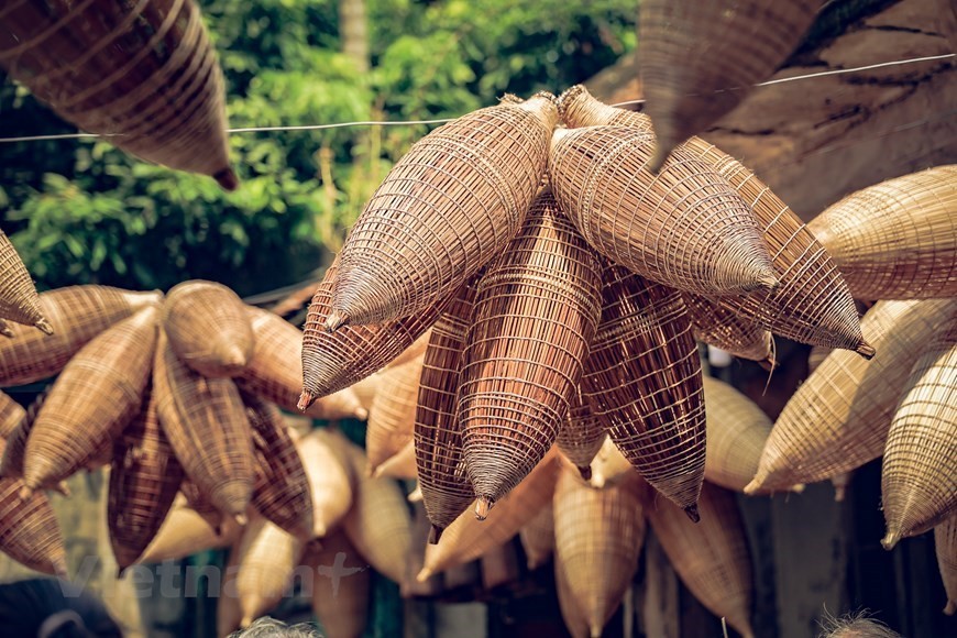 Village boasts 200 years of fish pot making Craft village boasts 200 years of fish pot making