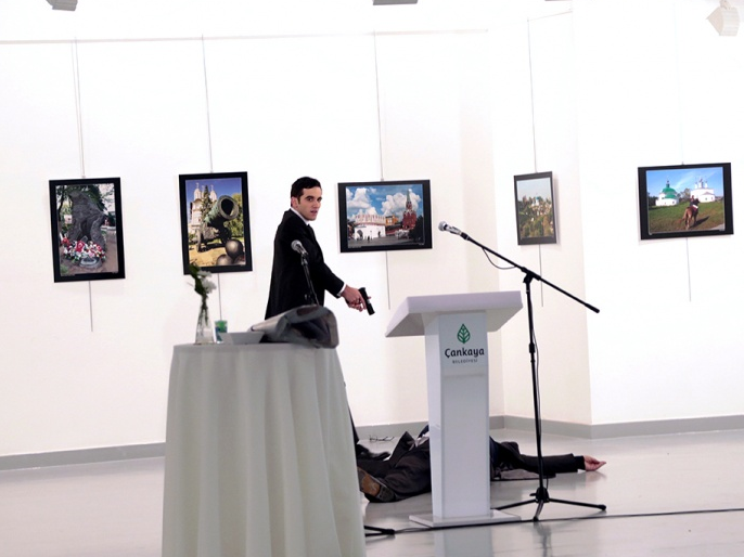 Lời kể của phóng viên AP khi trực tiếp chụp ảnh vụ ám sát Đại sứ Nga