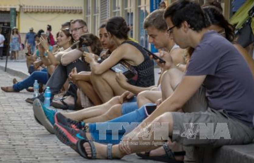 Cuba mở dịch vụ gửi tin nhắn điện thoại trực tiếp đến Mỹ