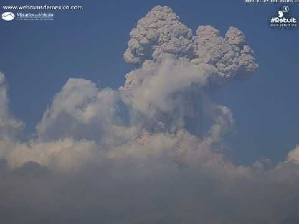 Núi lửa Colima tại Mexico hoạt động mạnh trở lại