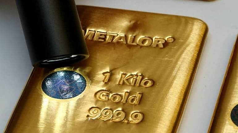 Giá vàng hôm nay 20/1: Vàng lại hấp dẫn, vàng trong nước ổn định trên mức 56 triệu đồng. (Nguồn: Reuters)