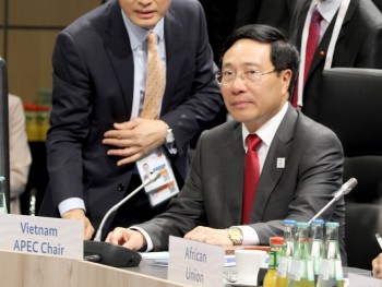 Những cái bắt tay hy vọng ở Hội nghị Ngoại trưởng G20