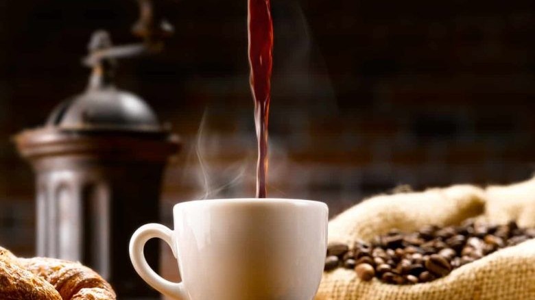 Giá cà phê hôm nay 17/1: Robusta chấm dứt đà tăng nóng, dấu hiệu 'quá mua', thận trọng về xu hướng giá