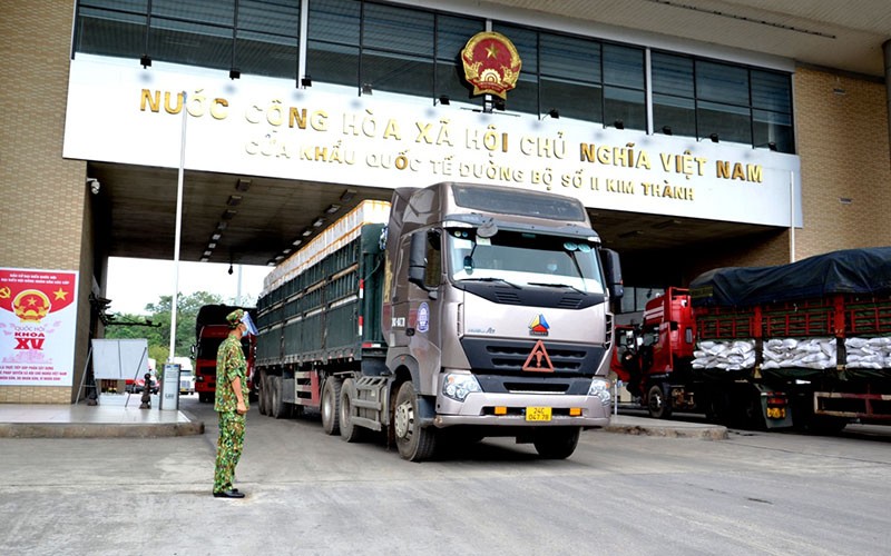 Xuất khẩu 287 tấn, nhập 877 tấn nông sản qua cửa khẩu Lào Cai trong 3 ngày đầu năm Nhâm Dần. (nguồn: Nhandan)