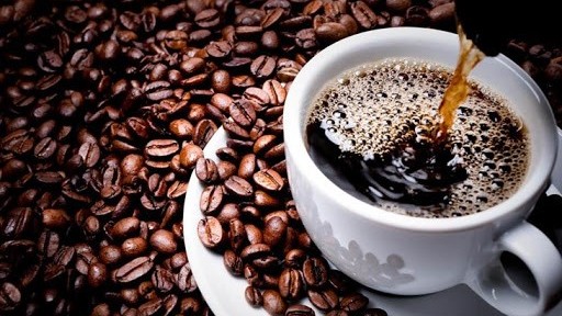 Giá cà phê hôm nay 4/4: Đà giảm thống trị dù bất ổn được báo trước, xuất khẩu sang Canada bật tăng