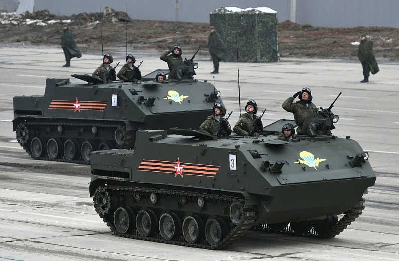 Bộ binh NATO và Nga sẽ sử dụng xe chiến đấu nào? (Nguồn: Sputnik)