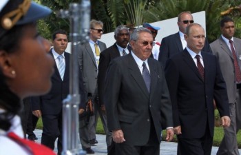 Tổng thống Putin ngỏ lời muốn hỗ trợ Cuba hiện đại hóa kinh tế-xã hội