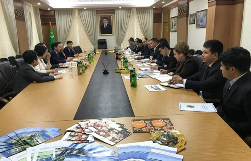 Đại sứ Ngô Đức Mạnh trình quốc thư và thúc đẩy hợp tác với Turkmenistan