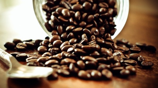 Giá cà phê hôm nay 19/6: Robusta khó bứt phá trên 1.600 USD, arabica đã trượt khỏi xu hướng tăng?