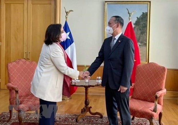 Viet Nam - important partner of Chile in Southeast Asia: Chilean FM