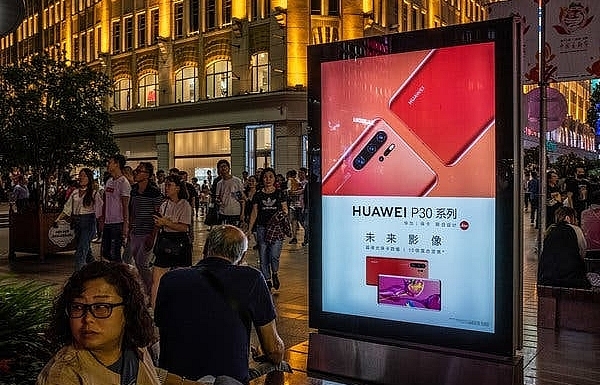 Trả đũa Mỹ, Huawei sa thải nhiều nhân viên Mỹ đang làm việc tại trụ sở Trung Quốc về nước