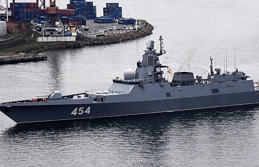 Mỹ tuyên bố bám sát tàu chiến Nga đang thăm Cuba
