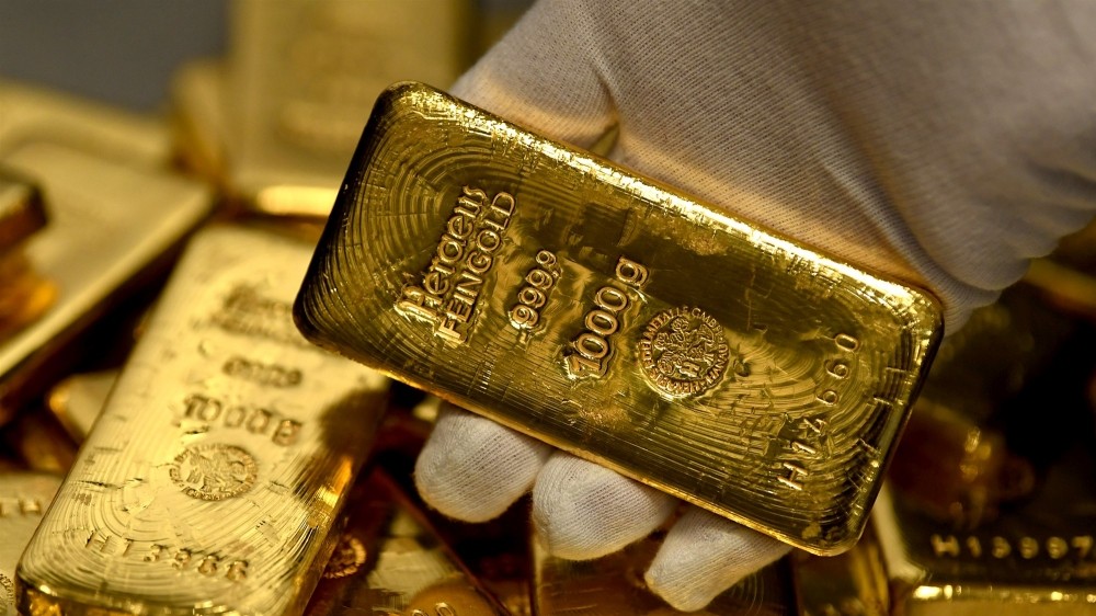 Giá vàng hôm nay 24/10, Vàng mất đà ngay trước mốc 1.800, USD vẫn là ‘cơn gió ngược’ với vàng