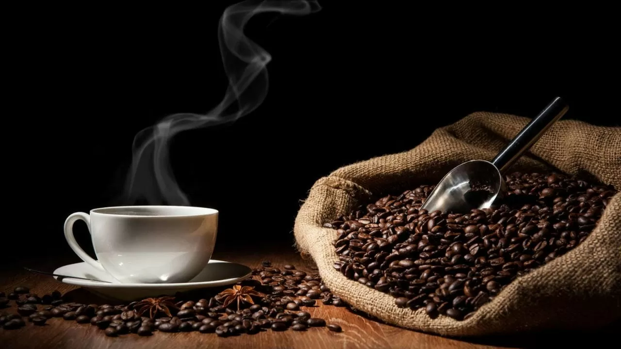 Giá cà phê hôm nay 18/7/2024: Giá cà phê robusta tạm điều chỉnh, arabica liên tục đảo chiều; Dự báo xuất khẩu cà phê quý III?