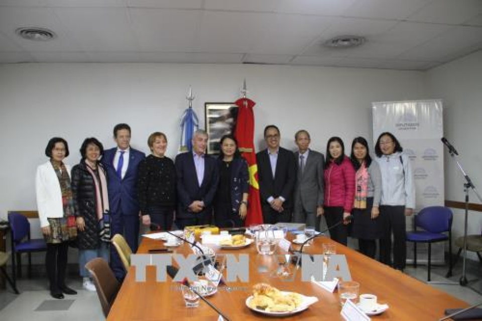 vietnam womens union delegation active in argentina