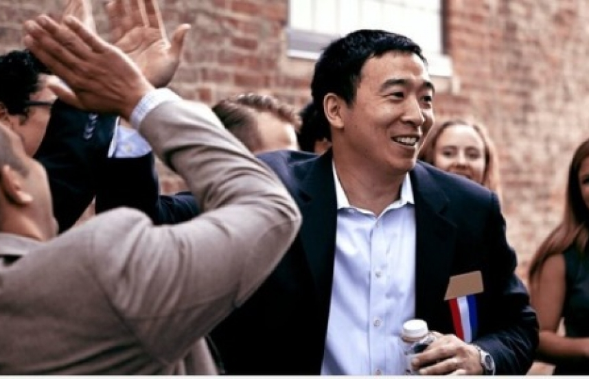 Doanh nhân gốc Trung Quốc nhận tài trợ tiền ảo, tranh cử tổng thống Mỹ
