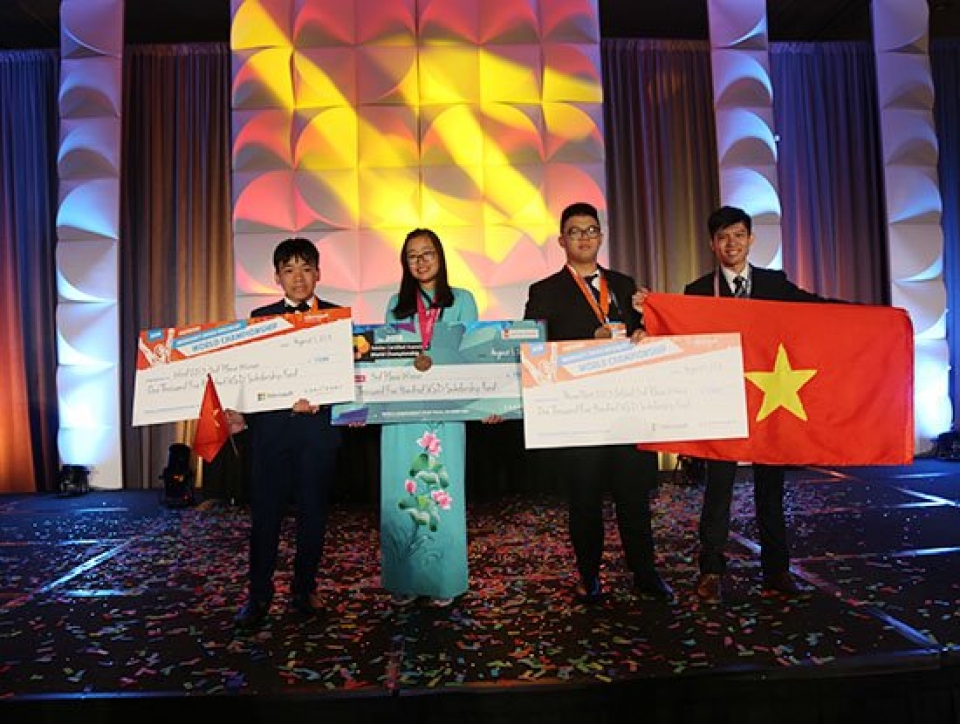 vietnam wins three bronzes in world informatics design contests