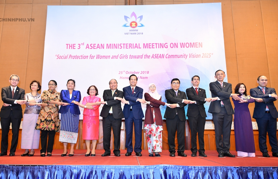 Thủ tướng đặt câu hỏi về tầm nhìn ASEAN nếu "phụ nữ bị bỏ lại phía sau"