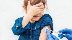 Vaccine Covid-19 cho trẻ em: Độ an toàn và hiệu quả đã đủ thuyết phục các bậc phụ huynh?