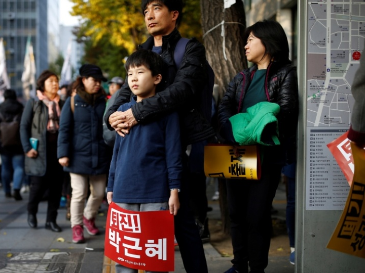 Tổng thống Hàn Quốc Park-Geun Hye có thể sắp bị thẩm vấn