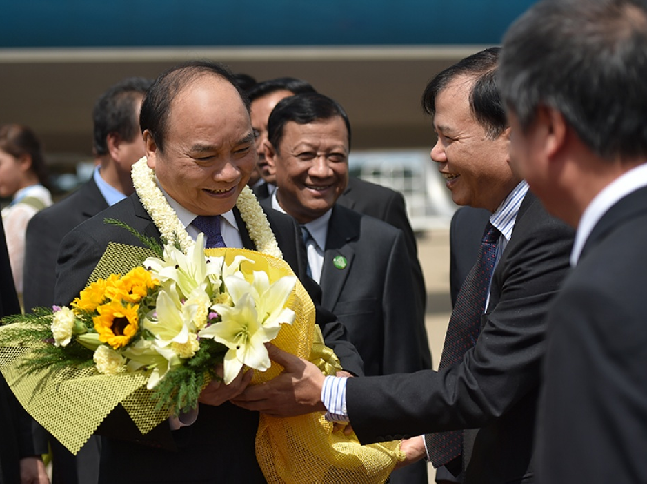 Thủ tướng tới Siem Reap dự Hội nghị cấp cao CLV 9
