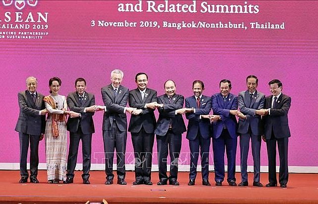 Thủ tướng Nguyễn Xuân Phúc dự lễ khai mạc Hội nghị Cấp cao ASEAN 35
