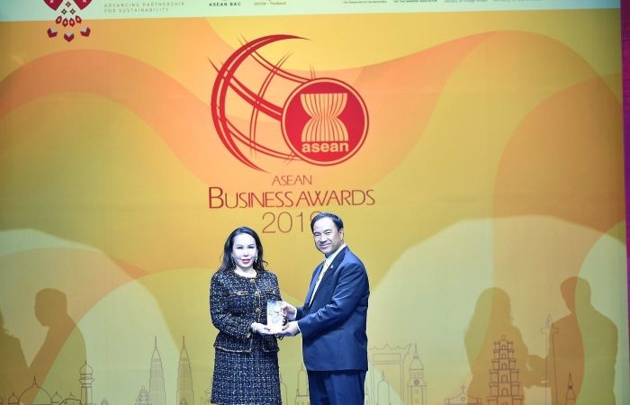 Golf Long Thành nhận giải thưởng Doanh nghiệp vì sự phát triển xã hội bền vững 2019 của ASEAN BAC
